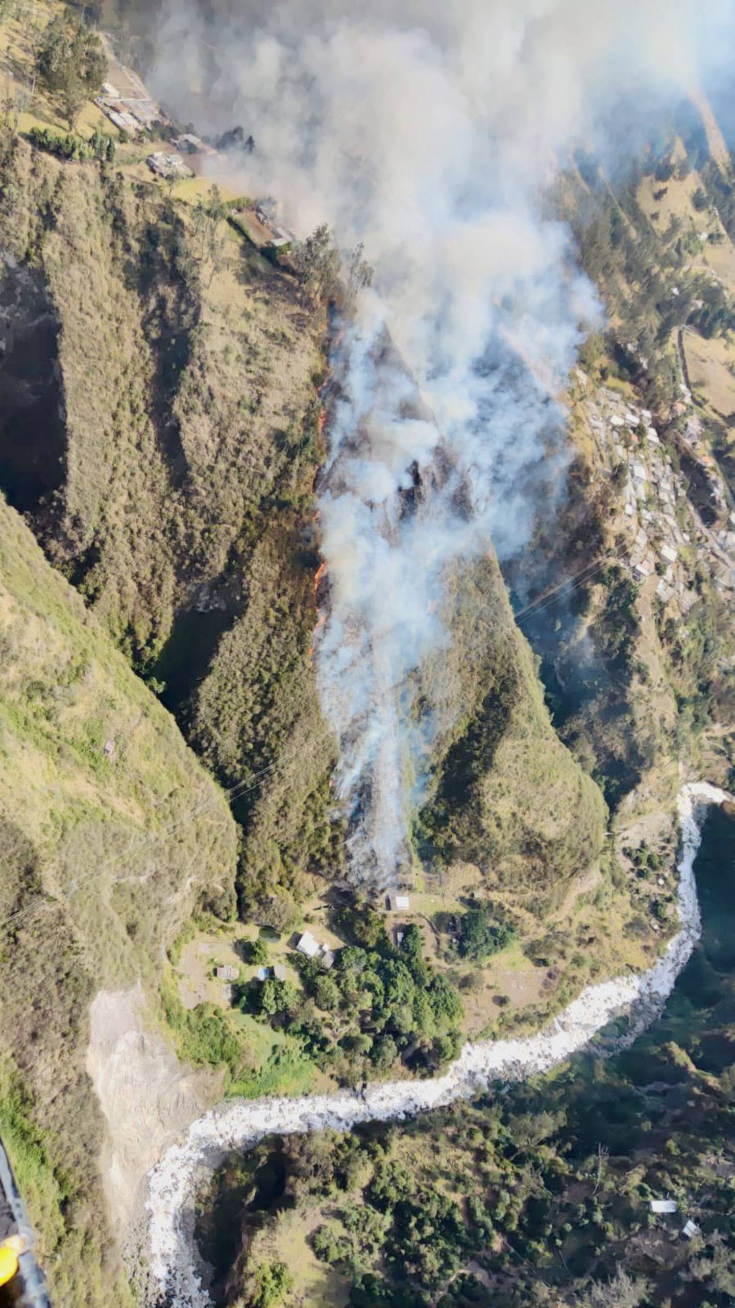 Incendio forestal cerro Auqui