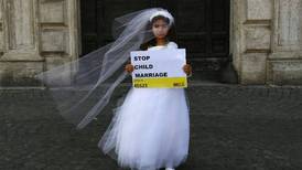 “Es como una licencia para violar niñas”: indignación en Irak por un proyecto de ley sobre “matrimonios infantiles”