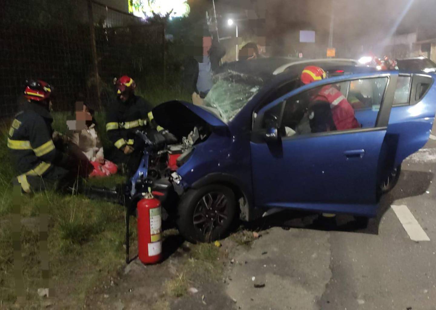 Tres fallecidos en fatal accidente a 300 metros del túnel de Guayasamín, Quito