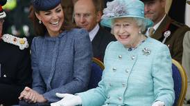 La reina Isabel II y sus más de 5 mil sombreros de colección, tenía sus exigencias