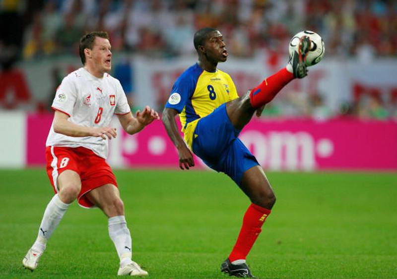 Edison Méndez con Ecuador ante Polonia en el Mundial de2006