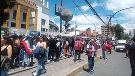 ¡Largas filas! Así lucen los exteriores del Estadio Olímpico Atahualpa previo al Urban Fest
