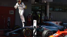 Lewis Hamilton se queda con el Gran Premio de España y enciende la F-1