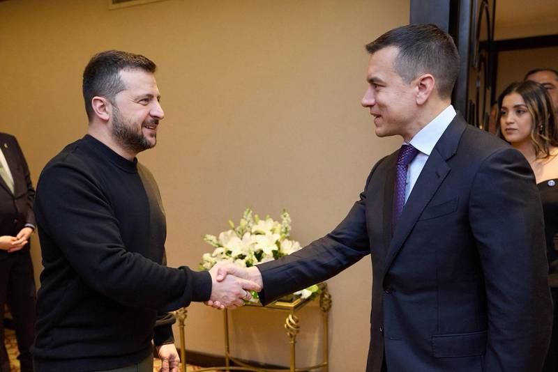 Presidente de Ucrania, Volodímir Zelenski, y el presidente de la República, Daniel Noboa