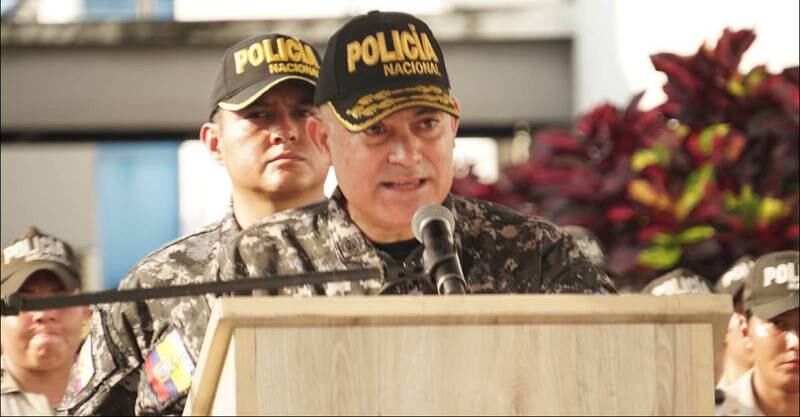 Comandante general de Policía, Fausto Salinas.