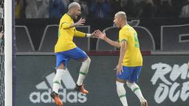 Neymar se acerca al récord de goles de Pelé en victoria de Brasil sobre Japón
