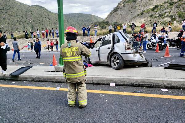 Accidente en la vía a Guayllabamba: lo que iban a hacer con el chofer del camión, según testigo