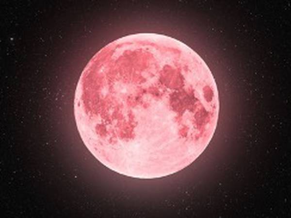 ¡Espectacular! La Luna rosa sí podrá verse en Ecuador