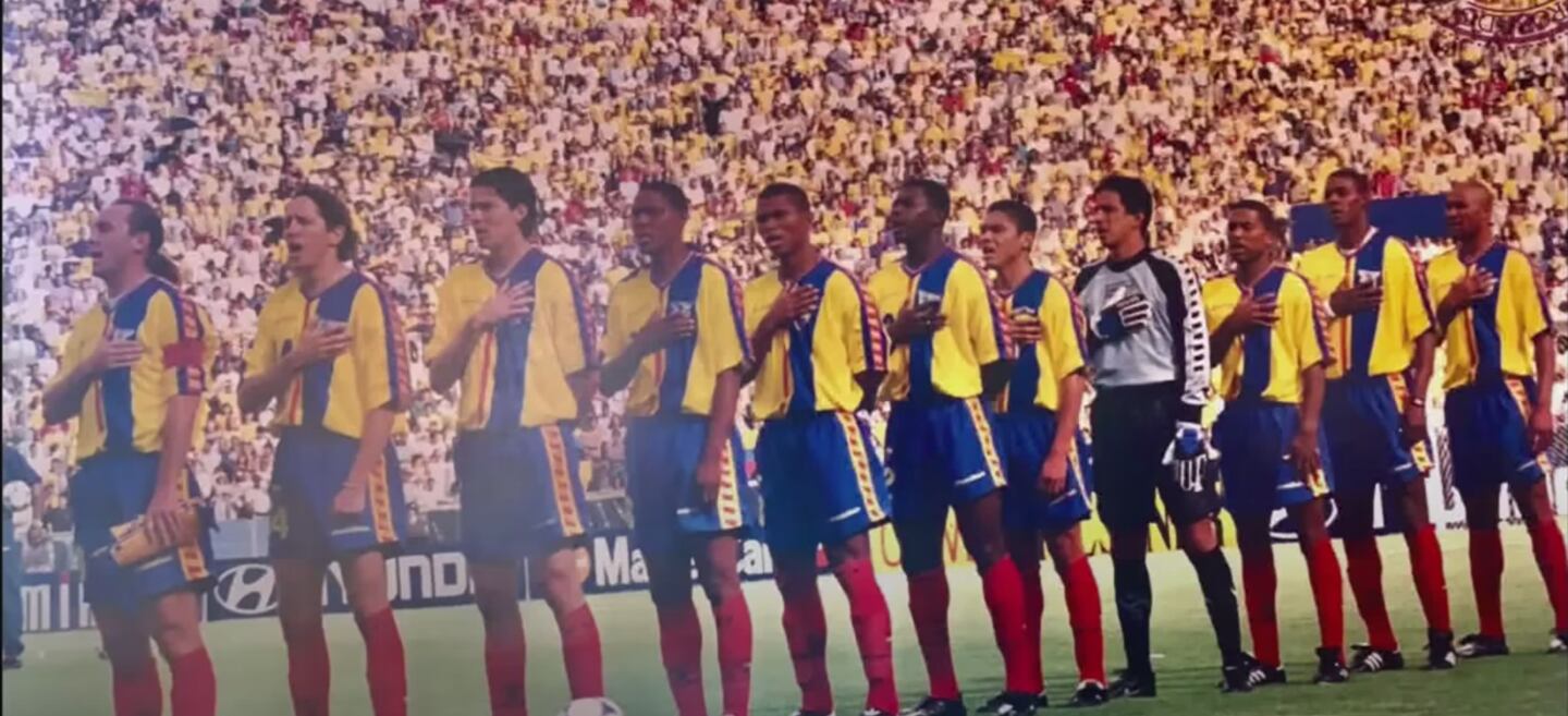 Selección de Ecuador del 2001 que le ganó por primera vez a Brasil en el estadio Atahualpa por las Eliminatorias