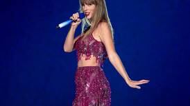 Taylor Swift preocupa a sus fans al toser y tener dificultades para respirar en su último concierto