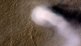 NASA analisa cratera Jezero, considerada a fonte mais ativa de ‘demônios da poeira’ em Marte