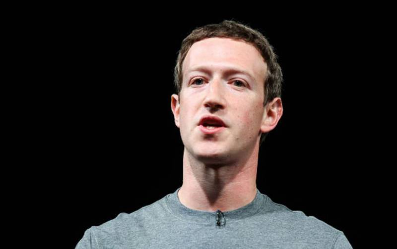 La imagen de Mark Zuckerberg que “vaticina” el futuro de la tecnología –  Metro Ecuador