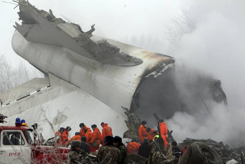 Al menos 37 muertos al estrellarse un avión de carga turco en Kirguizistán