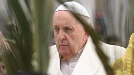 Preocupa estado de salud del papa Francisco: lució débil en la misa del Domingo de Ramos