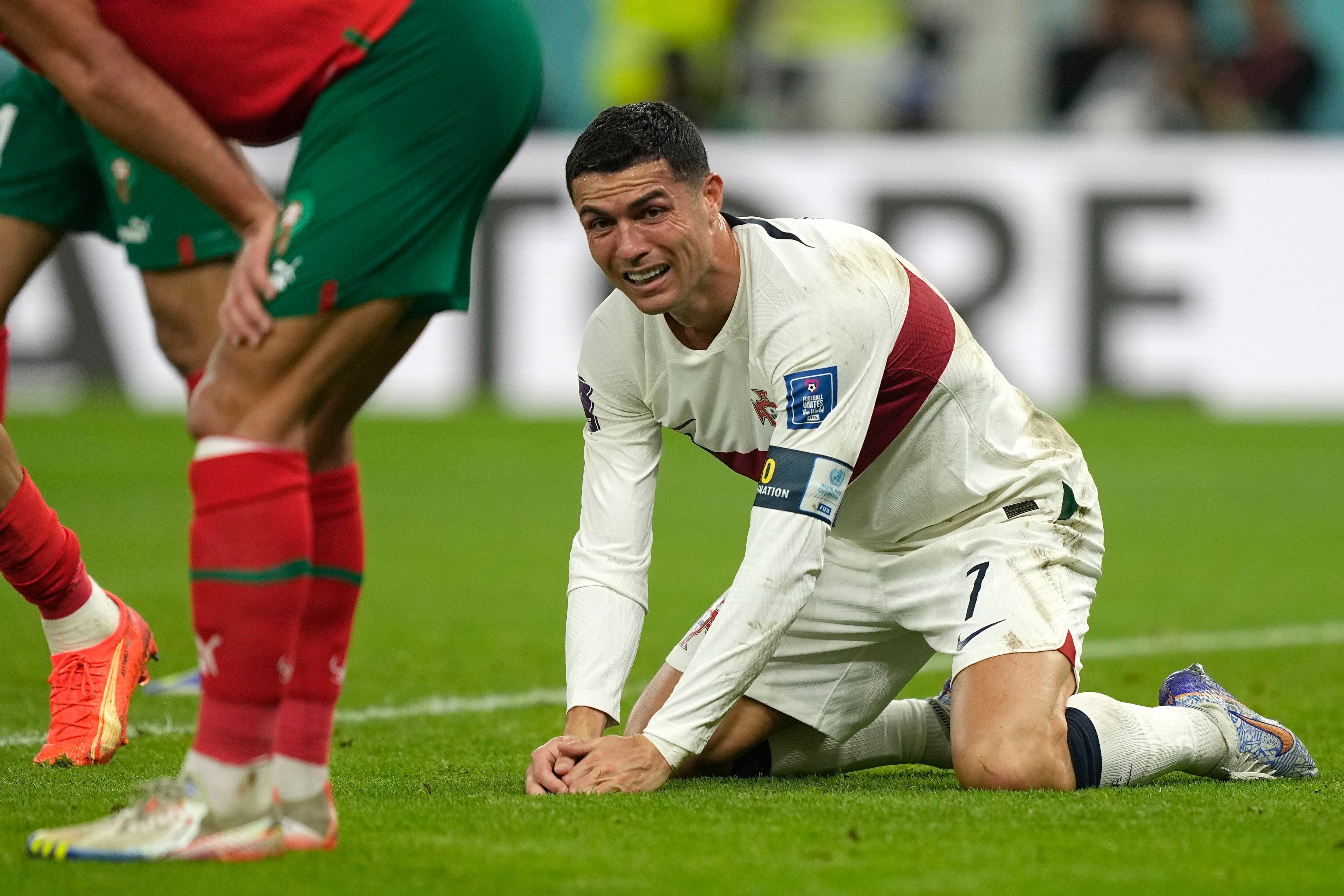 Cristiano Ronaldo se despide de su último Mundial. Cristiano Ronaldo se despide de su último Mundial.