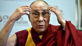 Habla niño al que Dalái Lama le pidió que le chupara la lengua: “Fue increíble conocer a su santidad”