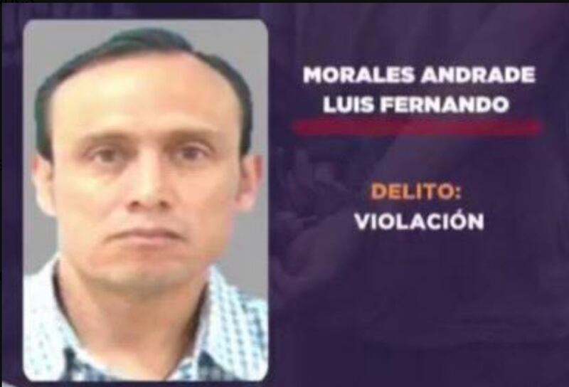 Abusó de decenas de jóvenes usando su taxi en Quito.