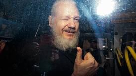 Londres aprueba extradición a EE.UU. de Julian Assange, que apelará