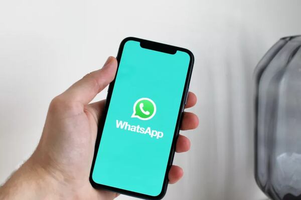 ¡Es fake! WhatsApp no lanzará un tercer check azul para notificar capturas de pantalla