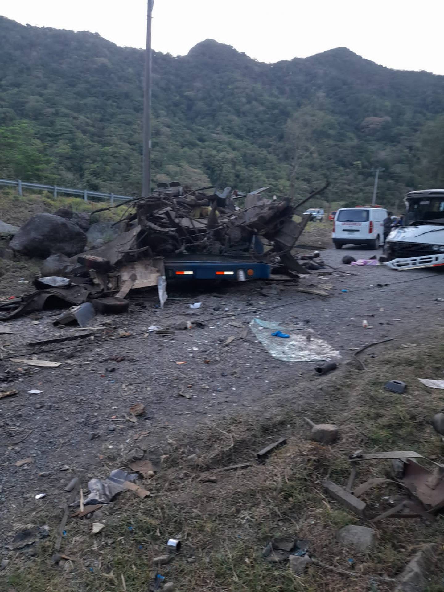 Lamentablemente hay ecuatorianos fallecidos entre los 39 migrantes en trágico accidente de bus en Panamá