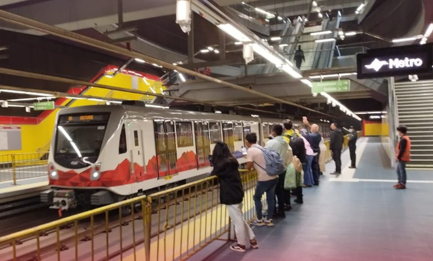 Metro de Quito presentó fallas en su sistema