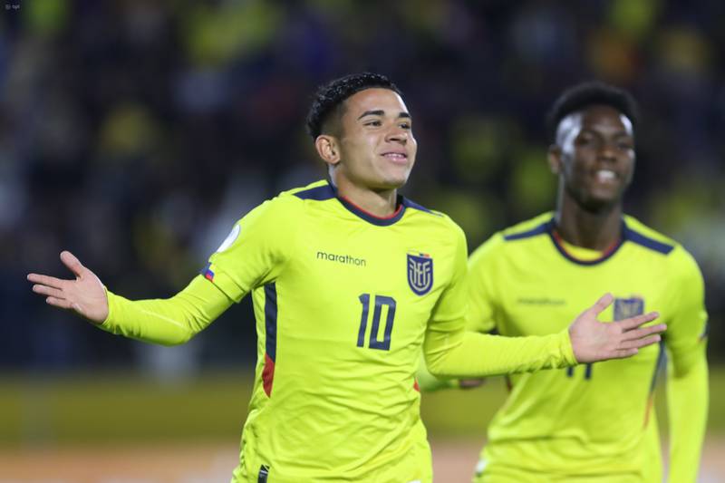 Kendry Páez festeja el gol ante Argentina con Ecuador en el Sudamericano Sub 17
