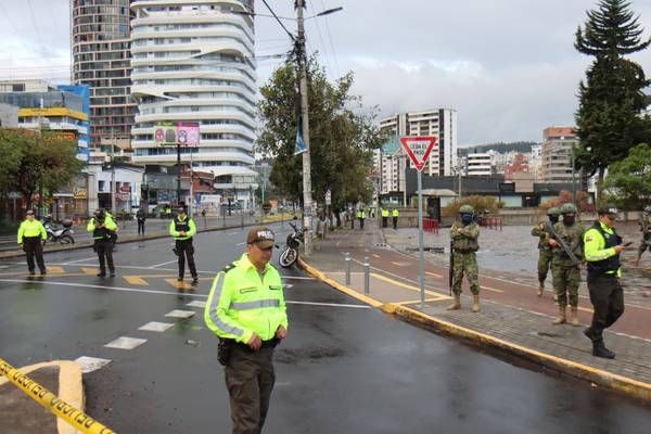 Vías alternas ante los cierres por el debate presidencial en Quito