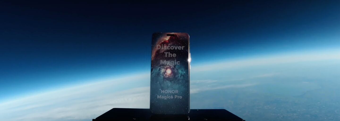 Honor probó sus nuevas baterías lanzando un dispositivo al espacio