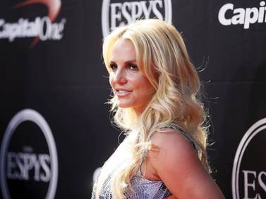 Ex agente del FBI reveló que el padre de Britney Spears la vigilaba con una cámara escondida en su habitación