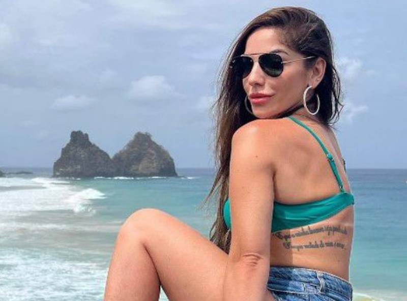 Se le fue la mano con el Photoshop: modelo comparte imagen en bikini y  recibió las burlas de las redes – Metro Ecuador