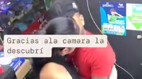 Hombre descubrió la infidelidad de su esposa tras instalar una cámara de seguridad en su lugar de trabajo - Fuente: Video de X