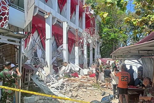 Impactantes imágenes del terremoto en Indonesia: destrucción, víctimas y alerta de tsunami