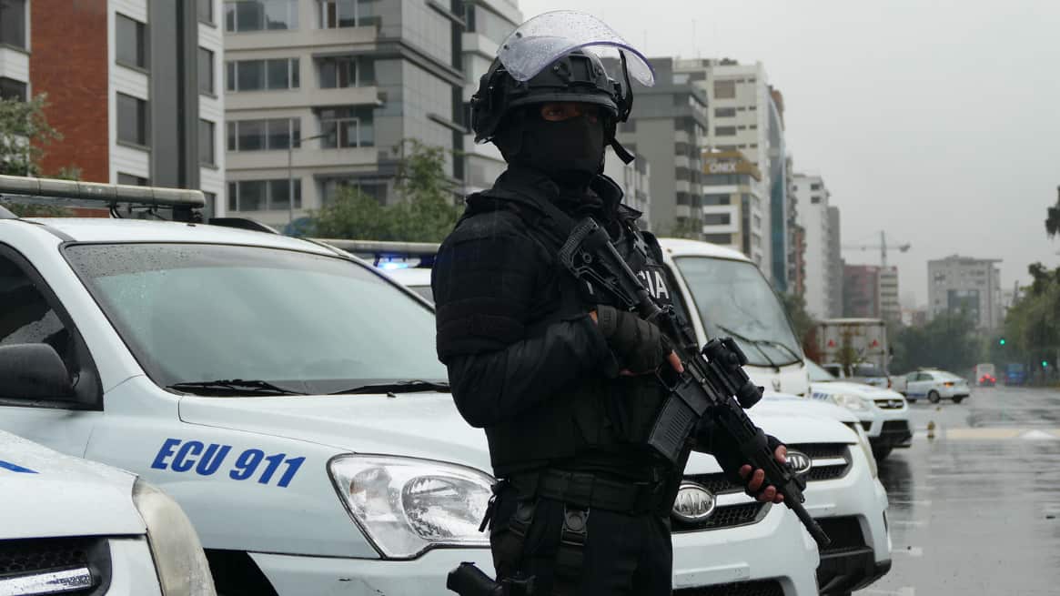 Policía en servicio activo fue detenido por la muerte de un guardia de seguridad en gasolinera de la Panamericana Sur