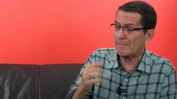 Polo Baquerizo se despide de su audiencia.