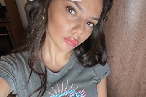 Dafne Keen, la nueva crush de Marvel, maravilló en concierto de Bad Bunny