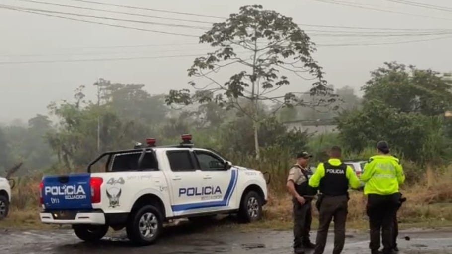 Así habría ocurrido el ataque en el que cuatro personas fueron asesinadas en la vía a Quito, en Santo Domingo