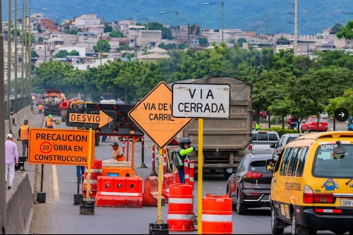 Corredores, nuevo retorno y cierre temporal de vías, la circulación de Guayaquil cambia por el comercio navideño