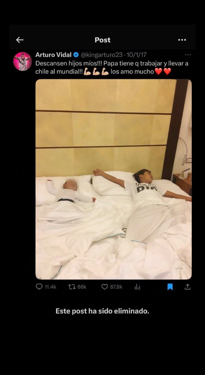 Arturo Vidal borró su tweet.