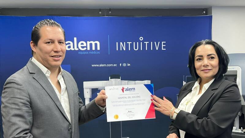 El Hospital del Holding se prepara para incorporar cirugía robótica con el Da Vinci XI