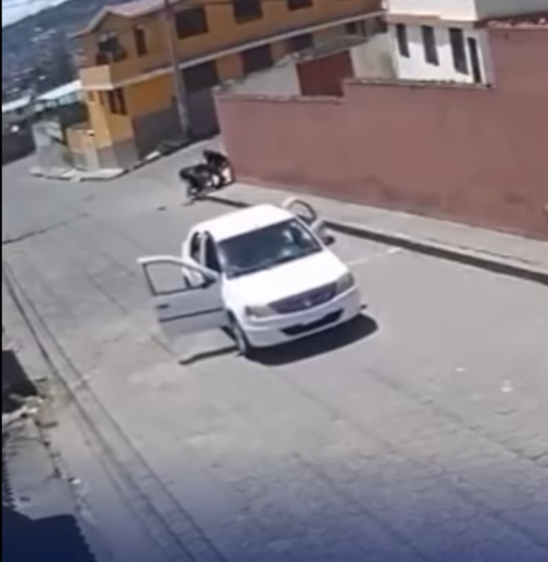Cámara registra asalto en el sur de Quito