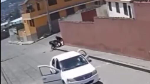 Cámara registra asalto en el sur de Quito
