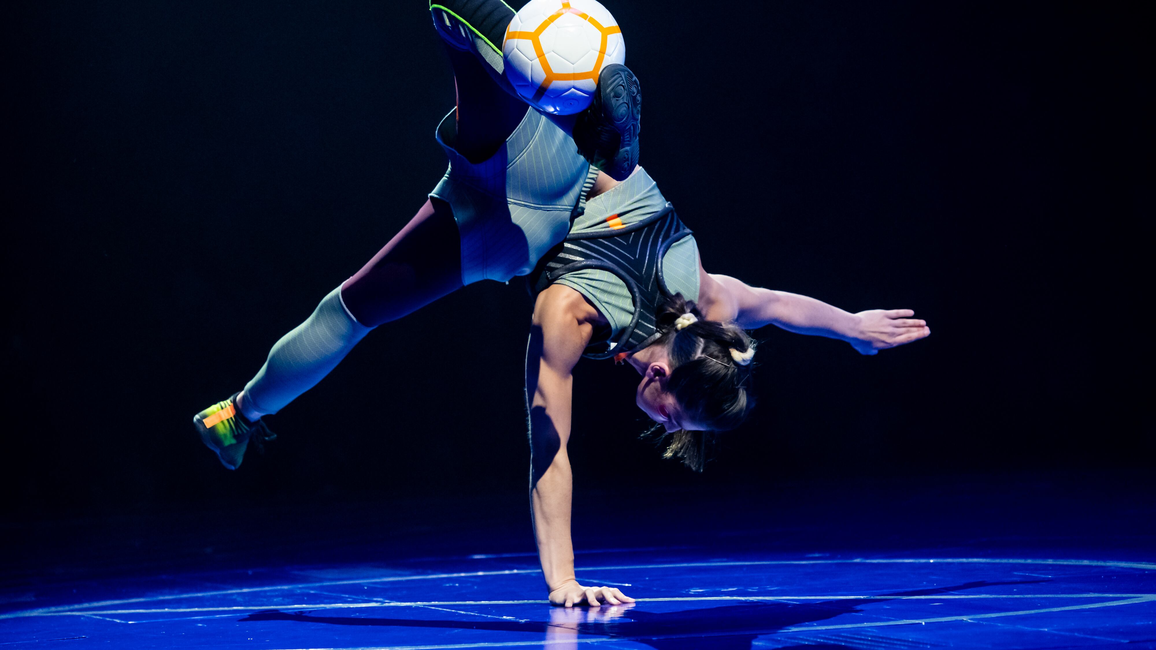 Messi10 del Cirque du Soleil