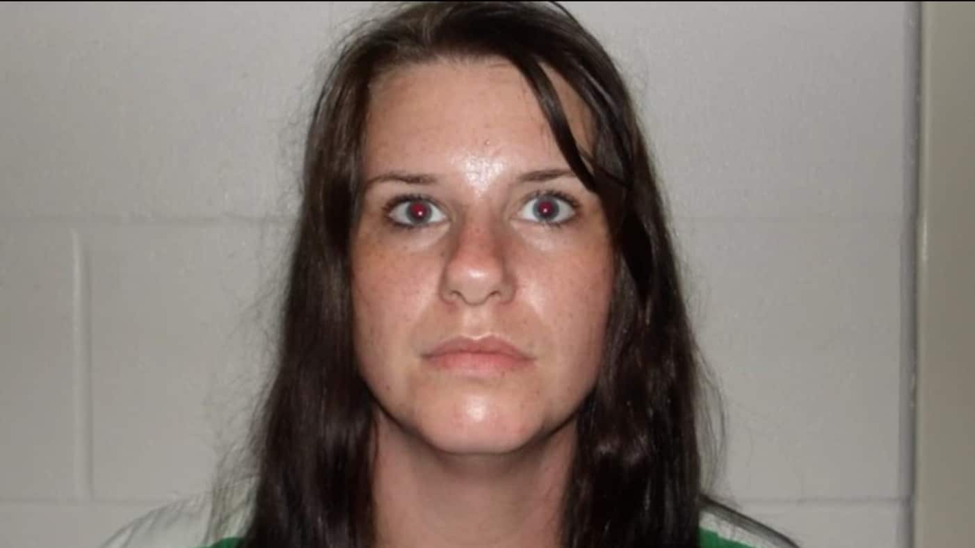 Dan condena ejemplar a docente que pagaba a sus estudiantes por tener relaciones: dinero, alcohol y drogas