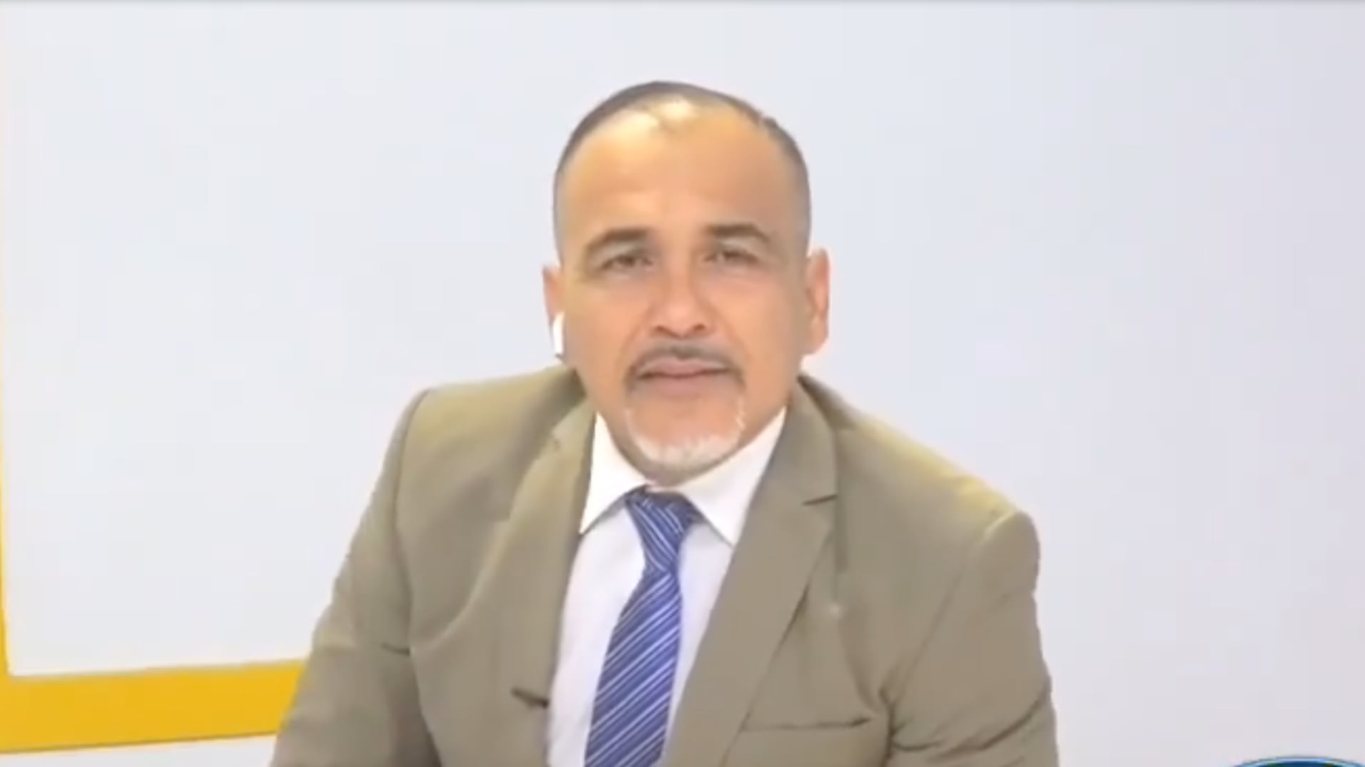 Periodista Daniel Palma rompe en llanto en vivo