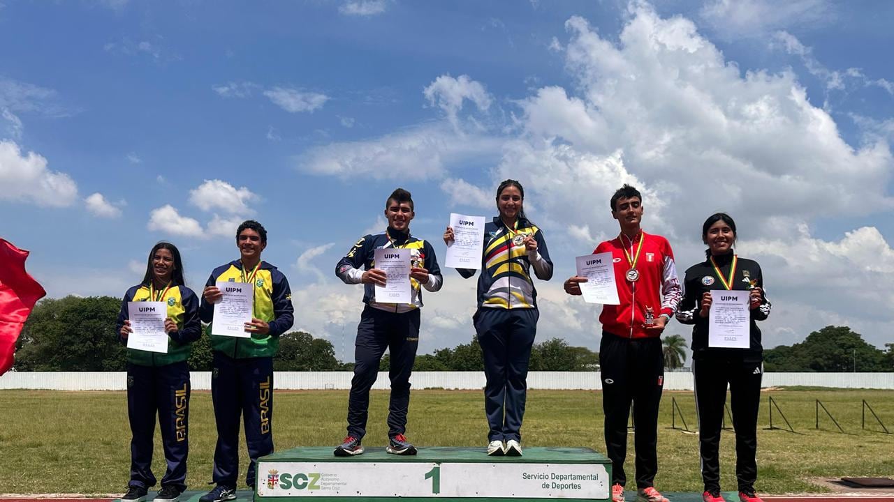 Adriana Camacho Deslumbra Fuera del País y Vuelve Cargada de Triunfos