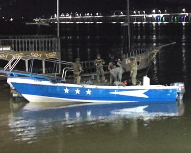 Fuerzas Armadas frustra posible operación ilícita marítima en Manabí