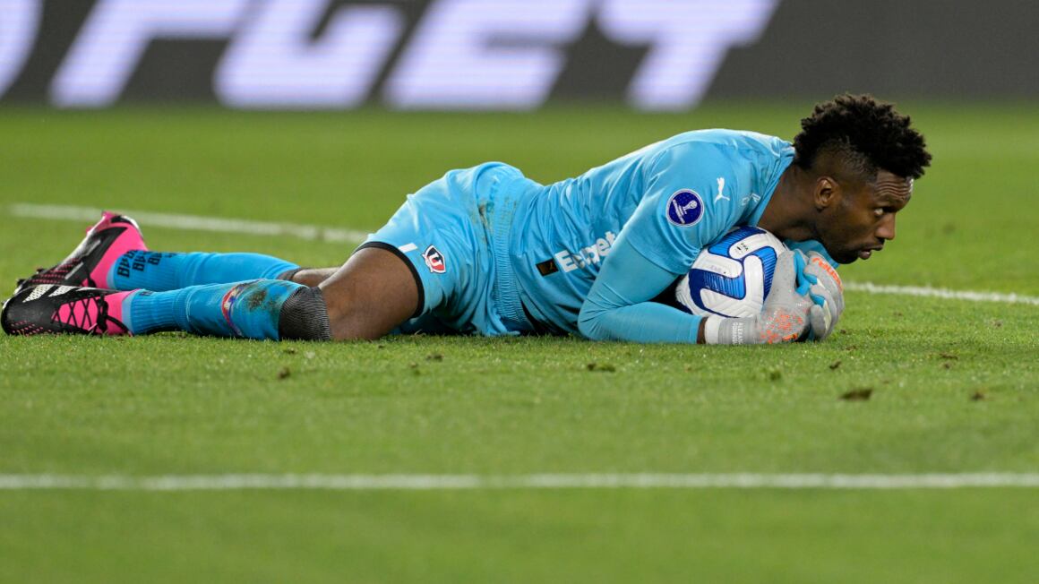 Alexander Domínguez con Liga de Quito