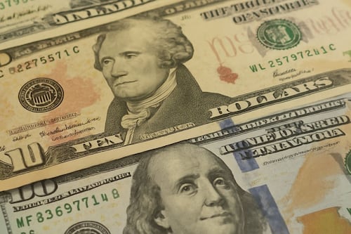 La condena que recibió un agente civil de tránsito por recibir 10 dólares para evitar una multa