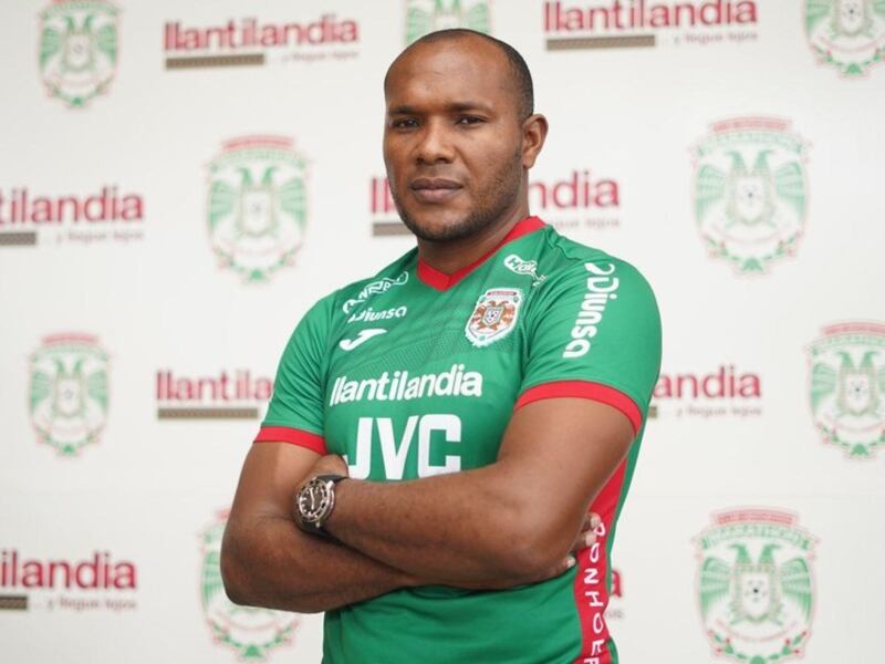 Juan Luis Anangonó con el Marathón de Honduras