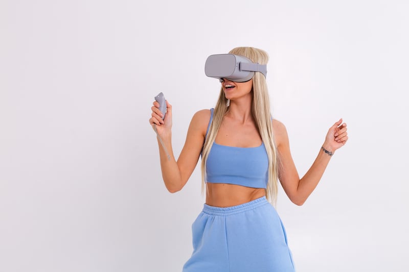 Los dispositivos wearables han dejado de ser una moda pasajera para convertirse en herramientas fundamentales para nuestra vida cotidiana. Foto: Freepik.